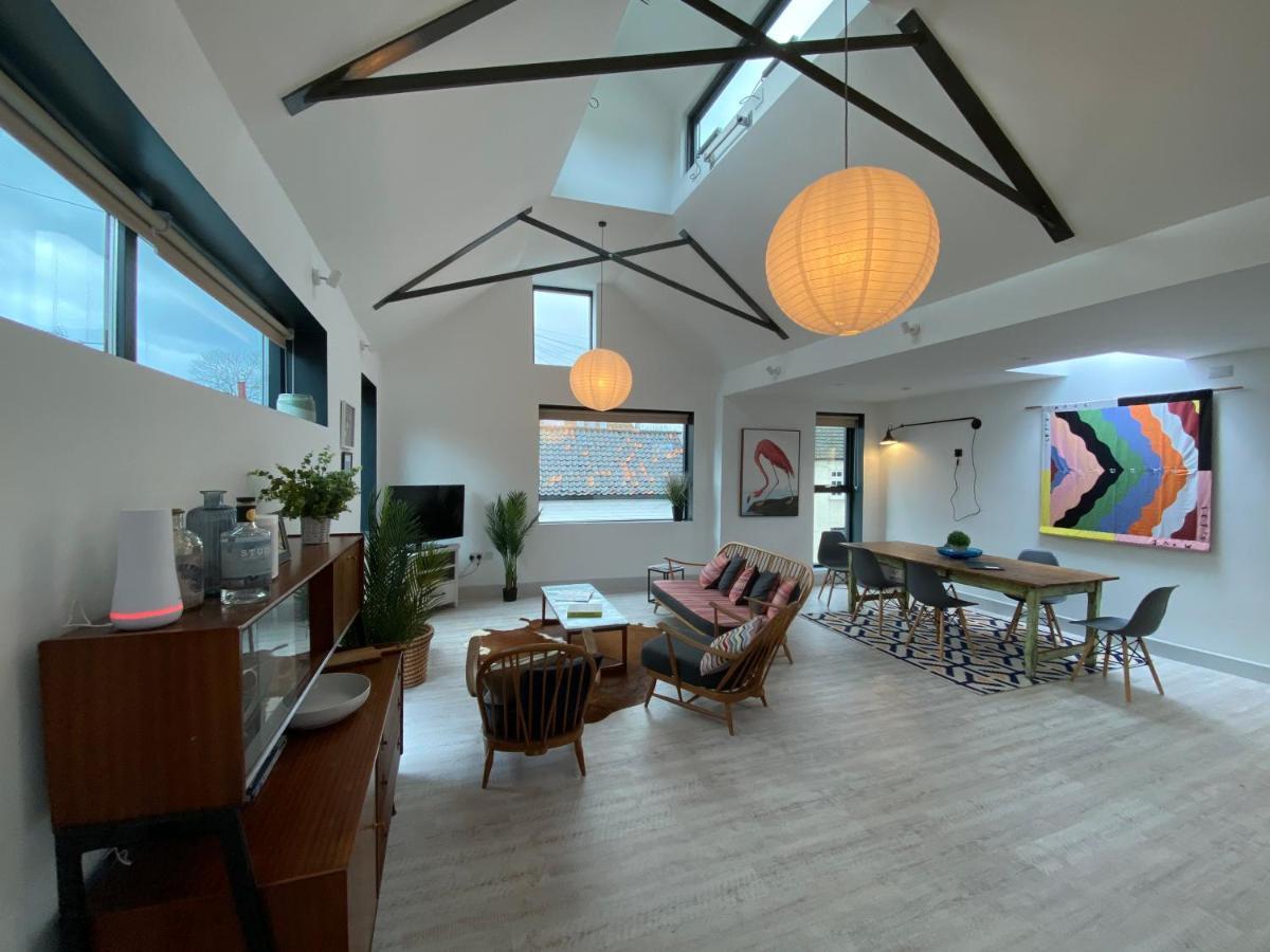 May Road, Stylish Townhouse 特威克纳姆 外观 照片